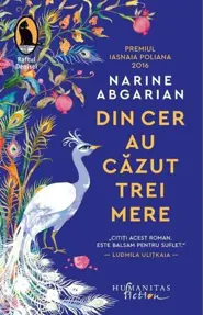 Din cer au cazut trei mere